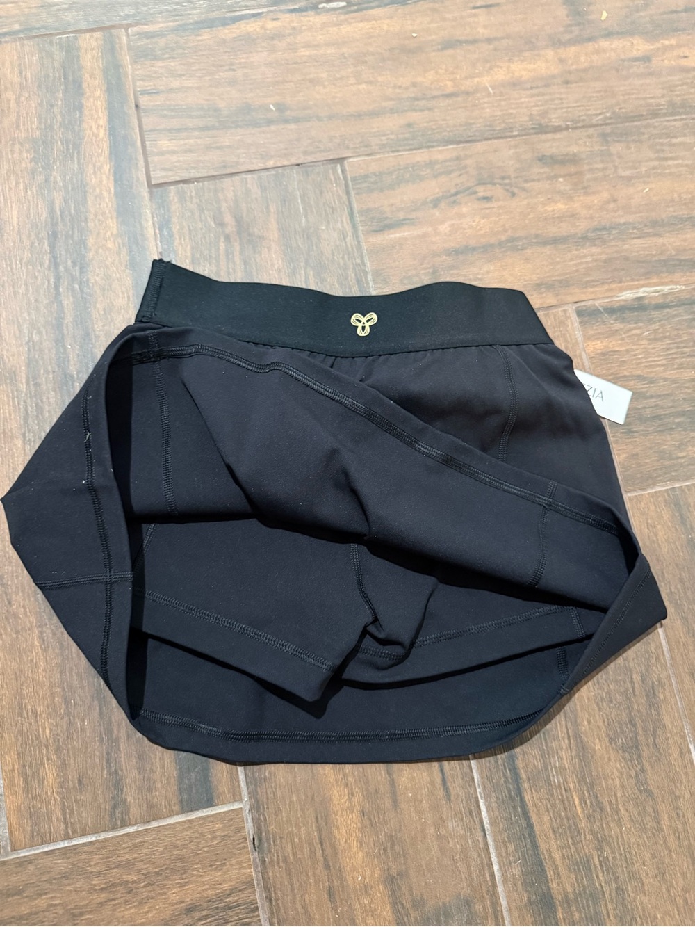 NWT Golden from Aritzia Black Court Micro Skirt with Elastic Waistband - Picture 4 of 4